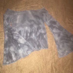 Off the shoulder American Eagle Top